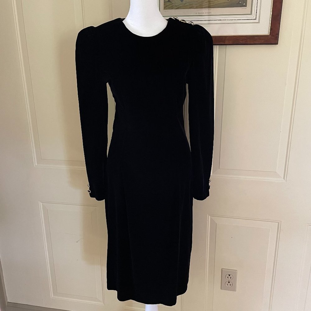 Vintage Cachet by Bari Protas Women’s Black Velvet Dress